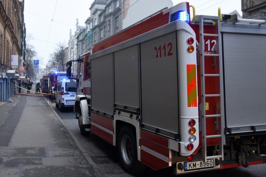 Vugd Rtanspots VS.lv: VUGD amatpersonas aizturētas par kokaīna glabāšanu un nestrādāšanu