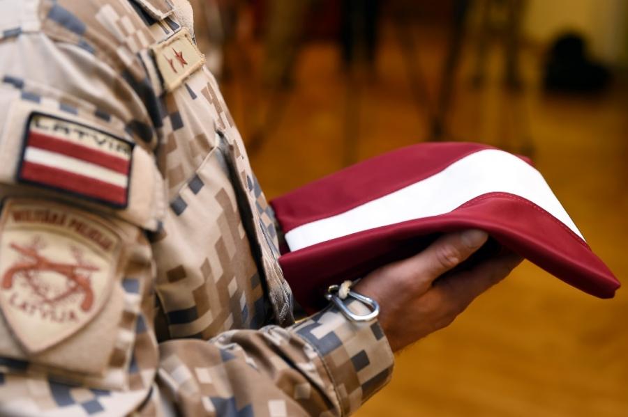 Latvija ar 34 karavīru lielu vienību plāno piedalīties NATO misijā Irākā