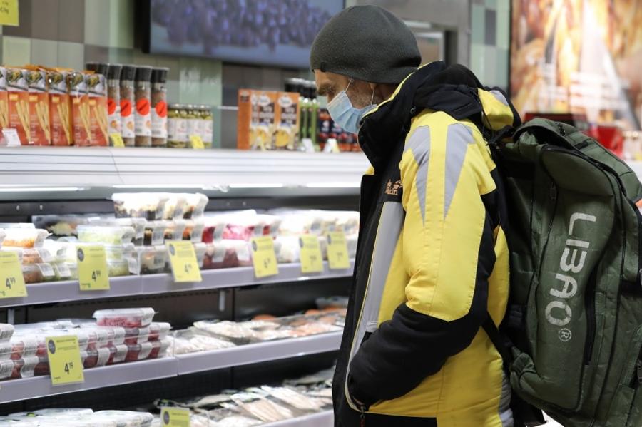 Latvijas mājsaimniecību izdevumi pārtikai pērn lielāki nekā ES vidēji