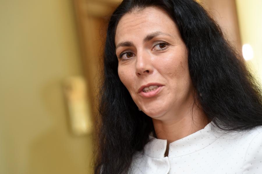 Politiķi neapmierināti ar Znotiņas darbu; viņa var zaudēt FID vadītājas amatu