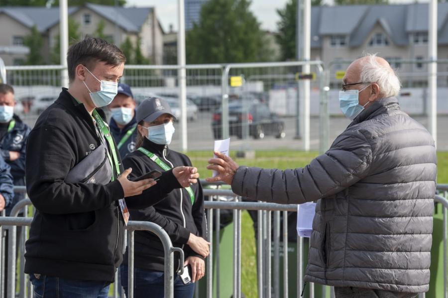ES ierobežos Covid-19 sertifikātu derīguma termiņu līdz deviņiem mēnešiem