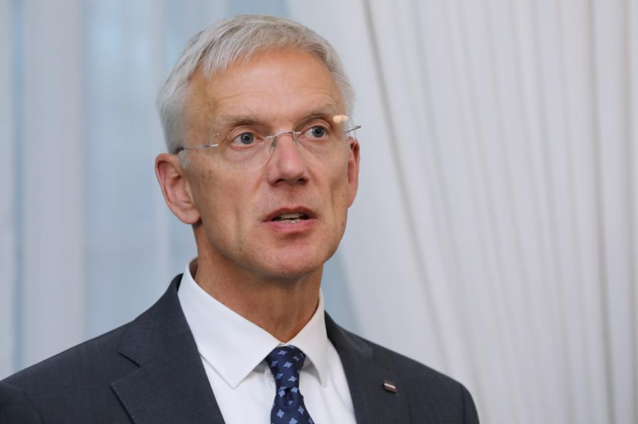 SAB novērsis "izjokotāju" plānus sazināties ar Kariņu