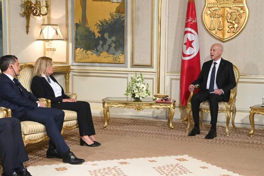 Francija sola finansiālu palīdzību Tunisijai migrantu plūsmas ierobežošanai
