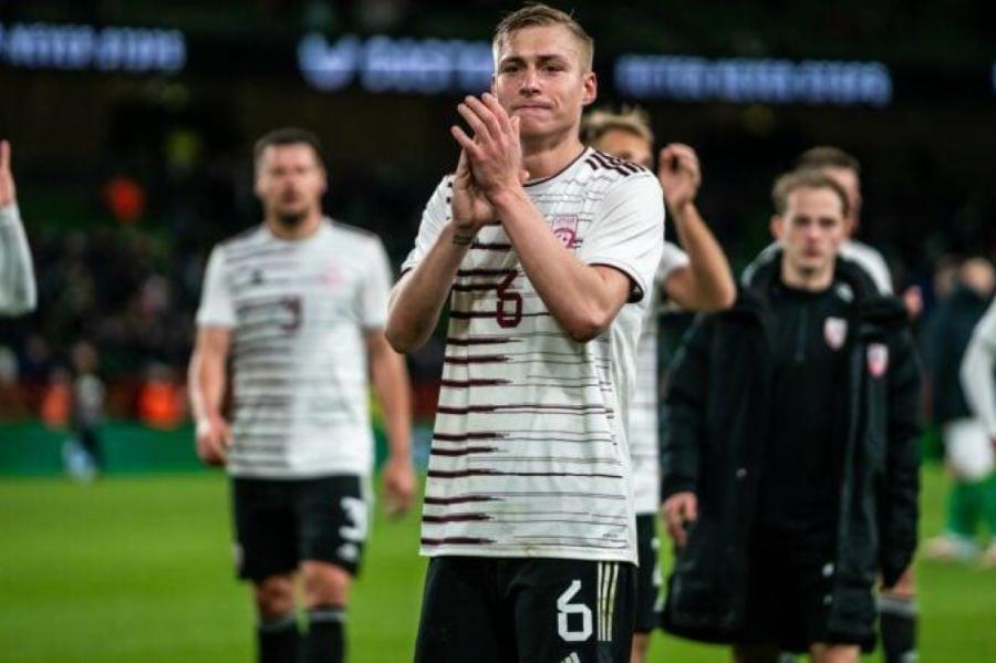 vs-lv-latvijas-futbola-izlases-kapteinis-tobers-karjeru-turpin-s-c-rih