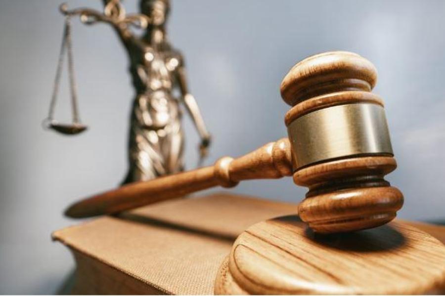 Homoseksuāls Krievijas pilsonis tiesas ceļā izcīna patvērumu Latvijā