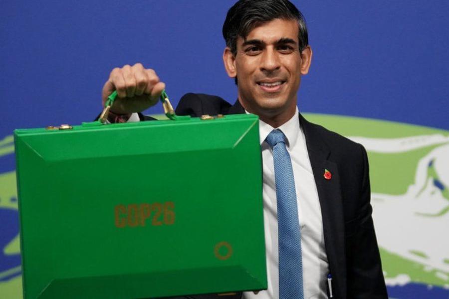 Sunaks par klimatu: Mēs neizglābsim planētu, novedot britu tautu līdz bankrotam