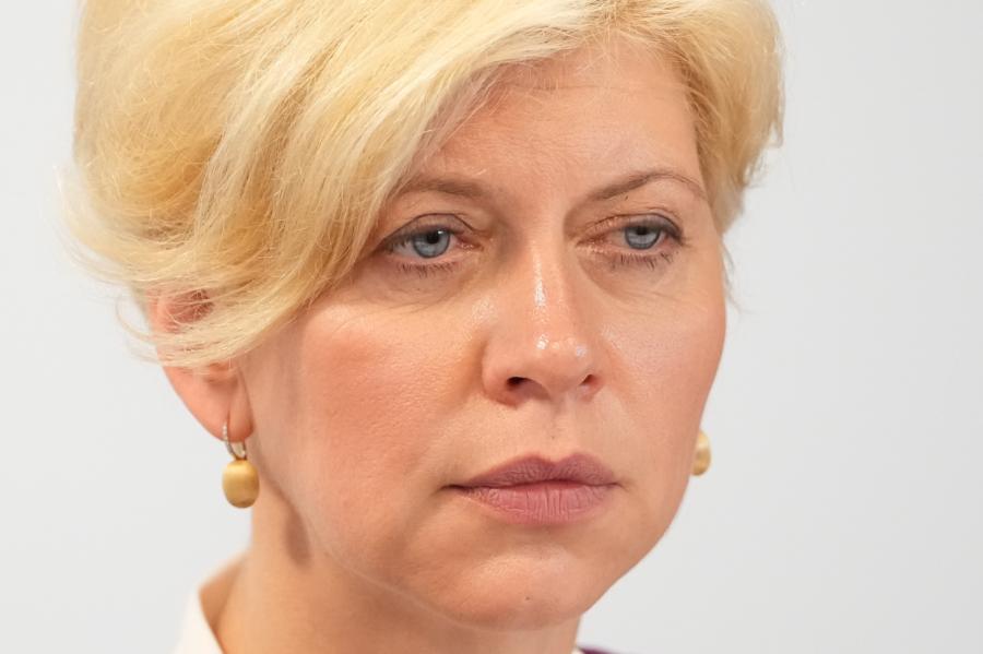 Saeima noraida pieprasījumu Čakšai par seksuālās izglītības mācību materiāliem