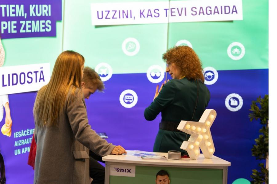 Šeit ir darbs: karjeras dienās piedalījās vairāk nekā 50 000 jauniešu (+VIDEO)