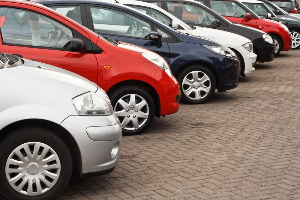 Latvijā mazāks jaunu vieglo auto reģistrācijas kāpums par ES vidējo