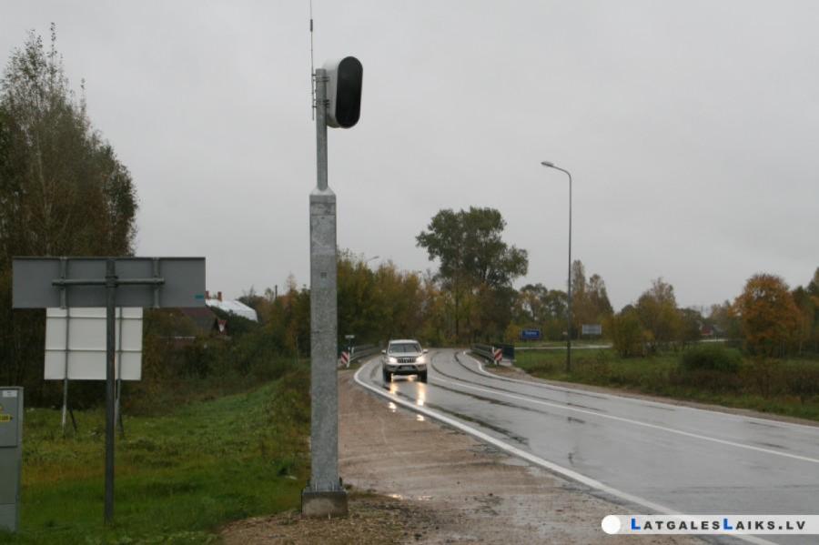 Par radaru konstatētajiem ātruma pārkāpumiem piemēroti sodi 16 milj. eiro apmērā