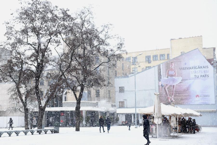 Ja snigšana turpināsies, arī piektdien būs iespēja izmantot «puteņa biļetes»