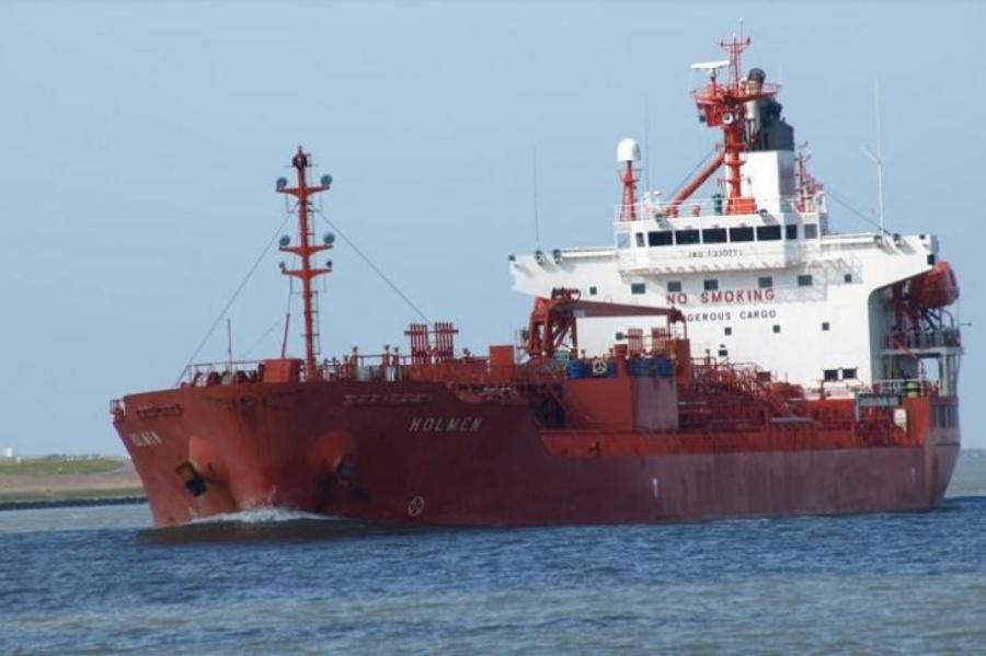 Jemenas piekrastē hutiešu raķete trāpījusi tankkuģim