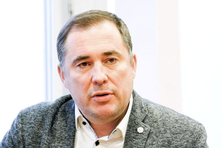 KNAB piemēro 200 eiro sodu Saeimas deputātam Šmitam