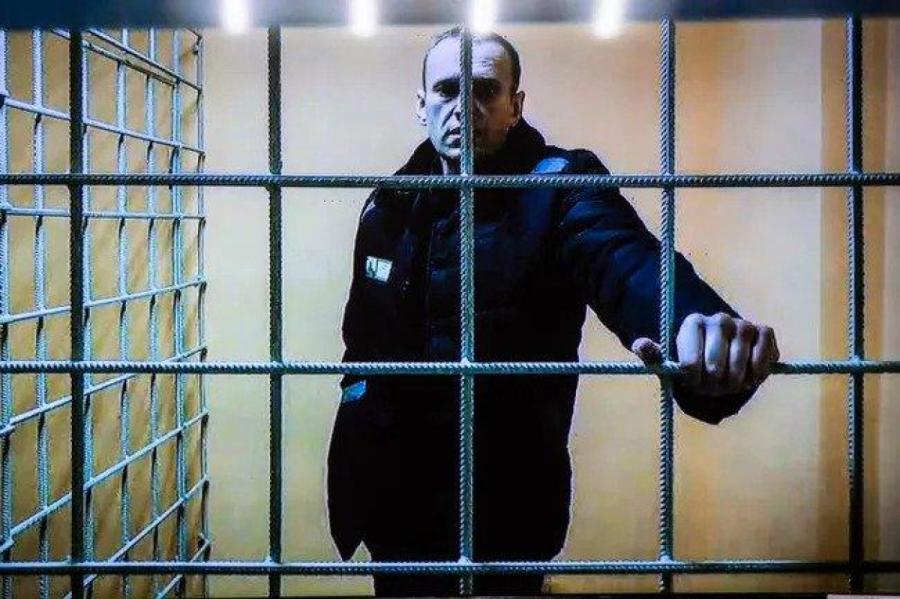 Krievijas cietuma pārstāvji: Navaļnijs miris no pēkšņas nāves sindroma