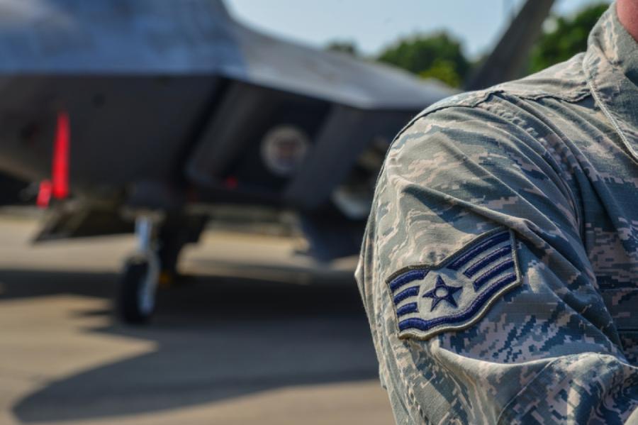 ASV un Lielbritānijas spēki veikuši jaunus uzbrukumus hutiešiem Jemenā