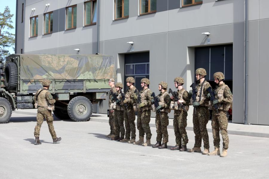 No VAD obligātajā iesaukumā izvēlētajiem jauniešiem 112 nav atsaukušies pavēstēm