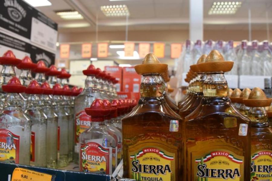 KM pauž atbalstu alkoholisko dzērienu reklāmas visaptverošiem ierobežojumiem