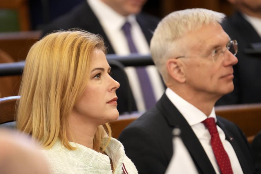 Plānota Siliņas un Kariņa tikšanās par lidojumu skandālu
