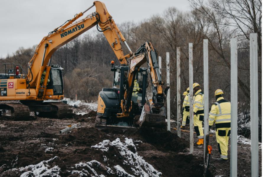 Ministrs Sprūds aicina uzņēmējus izveidot aizsargvaļģi Austrumos (+VIDEO)
