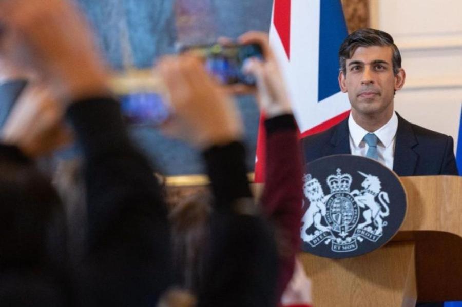 Lielbritānija sūtīs migrantus uz Ruandu