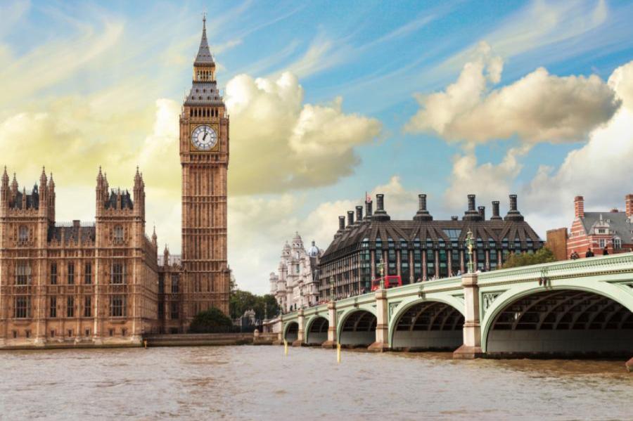 Par Londonas mēru atkārtoti ievēlēts Sadiks Hans