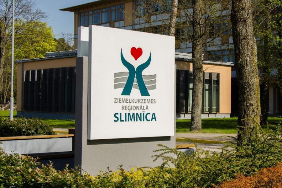 Ziemeļkurzemes reģionālajā slimnīcā pacients izdarījis pašnāvību