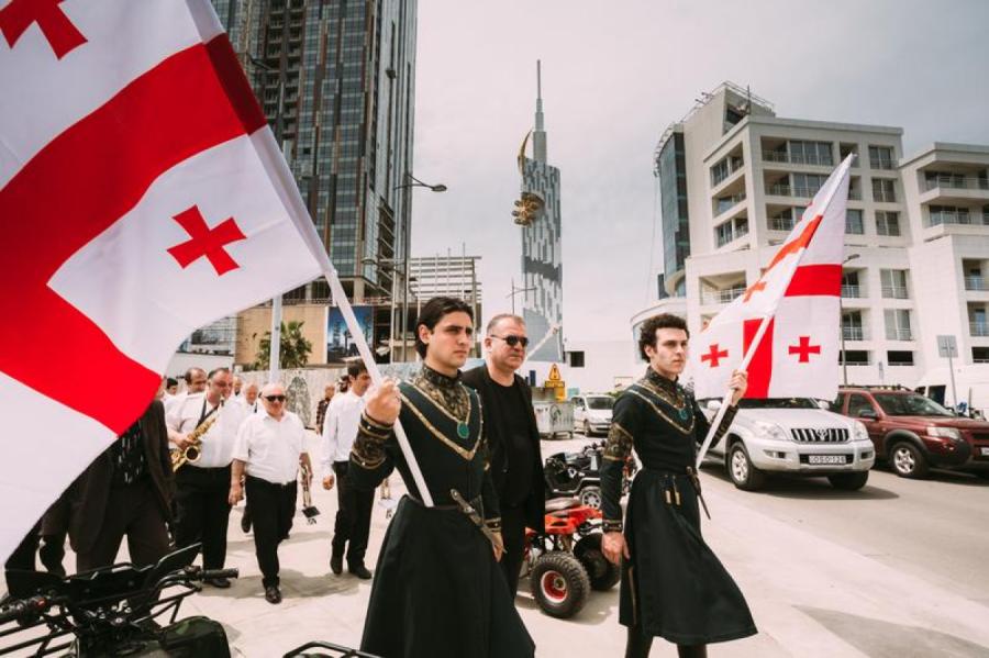 Tbilisi 50 000 cilvēku protestē pret ārvalstu aģentu likumu