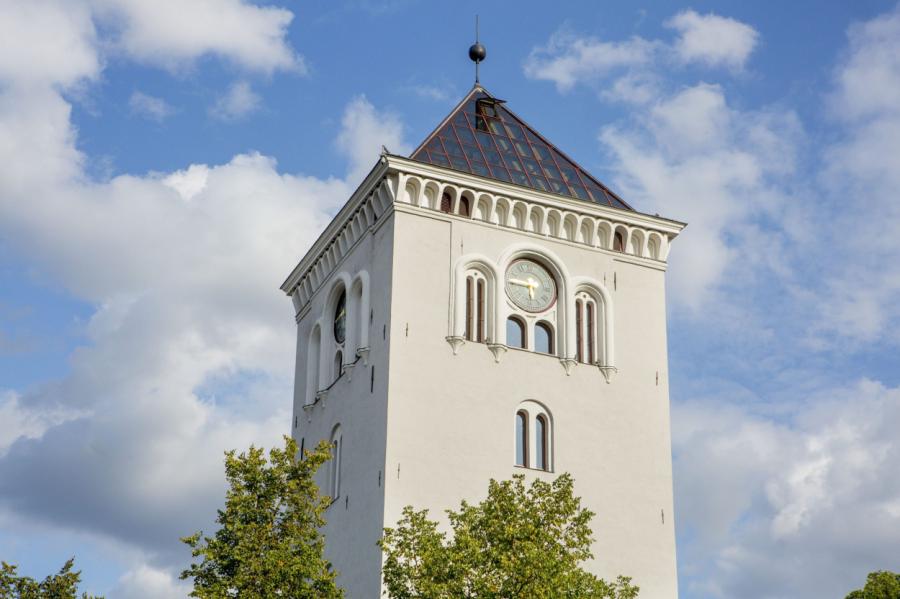 Jelgavas dome senā baznīcā atkal ierauga restorānu (VIDEO)
