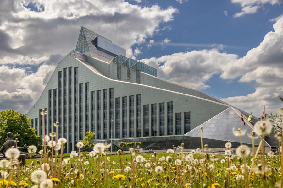 «Gaismas pils» piedāvā unikālu skaņas izstādi (+VIDEO)