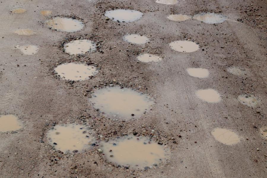 Šovasar Rīgā uzlabos segumu 90 grantētajās ielās