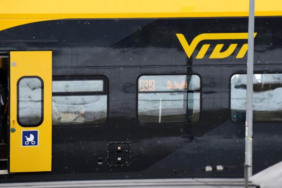 Lāčplēša dienā un 18.novembrī goda ģimenes vilcienos varēs braukt bez maksas