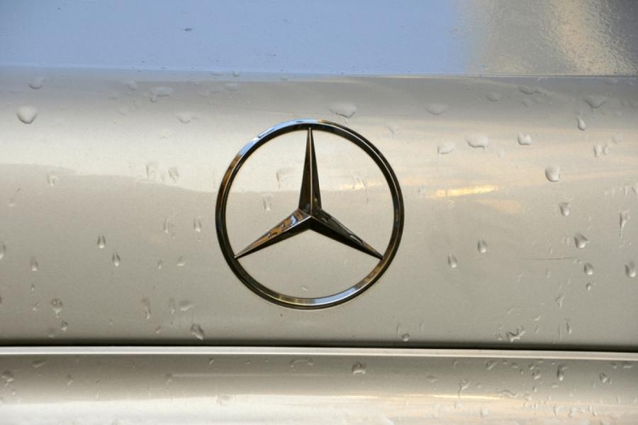 «Mercedes-Benz» iecerējis vērienīgu izmaksu samazināšanu