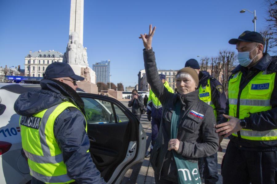Prokremliskajai aktīvistei Kreilei par PSRS simboliem piespriež cietumsodu