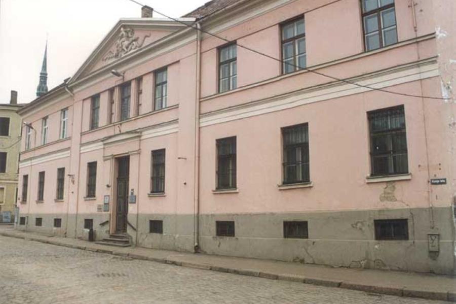 Par 2 347 215 EUR pārdod kultūras pieminekli Vecrīgā (+VIDEO)