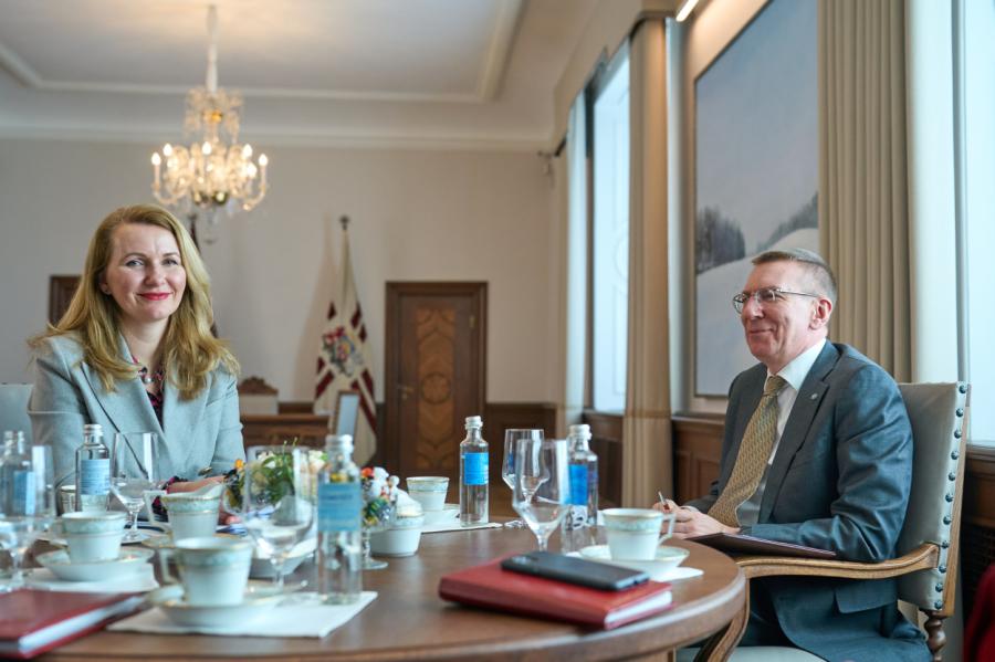 Prezidents un tieslietu ministre pārrunāja birokrātijas mazināšanu TM jomā