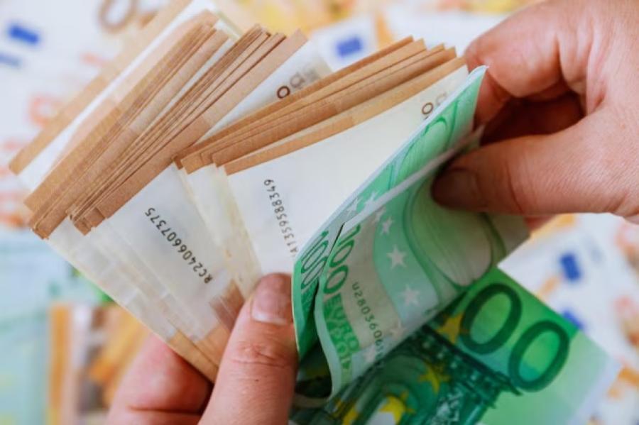 Eksperte: Latvijas iedzīvotāji tiek galā ar pēkšņajiem tēriņiem (+VIDEO)
