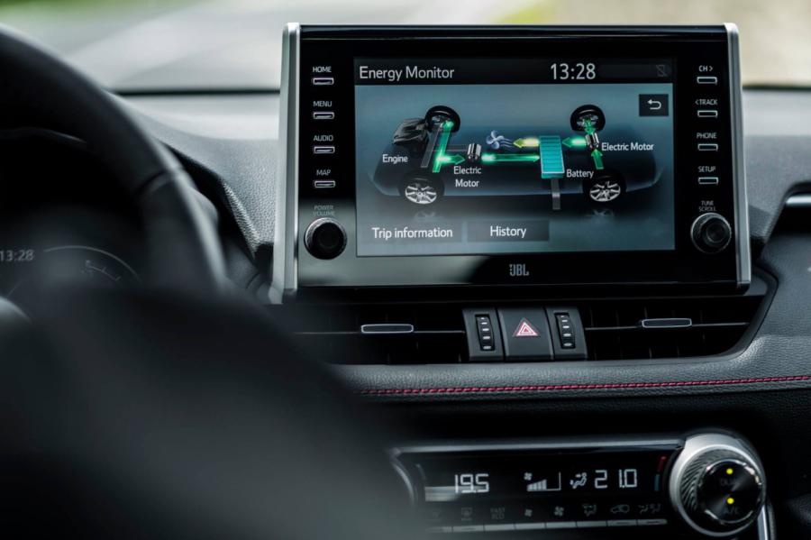 Elektrisko mašīnu tirgus Latvijā turpina paplašināties (+VIDEO)