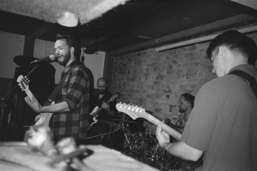 Latviešu rokgrupa «Rubīna Kubs» nākusi klajā ar spilgtu video (+VIDEO)