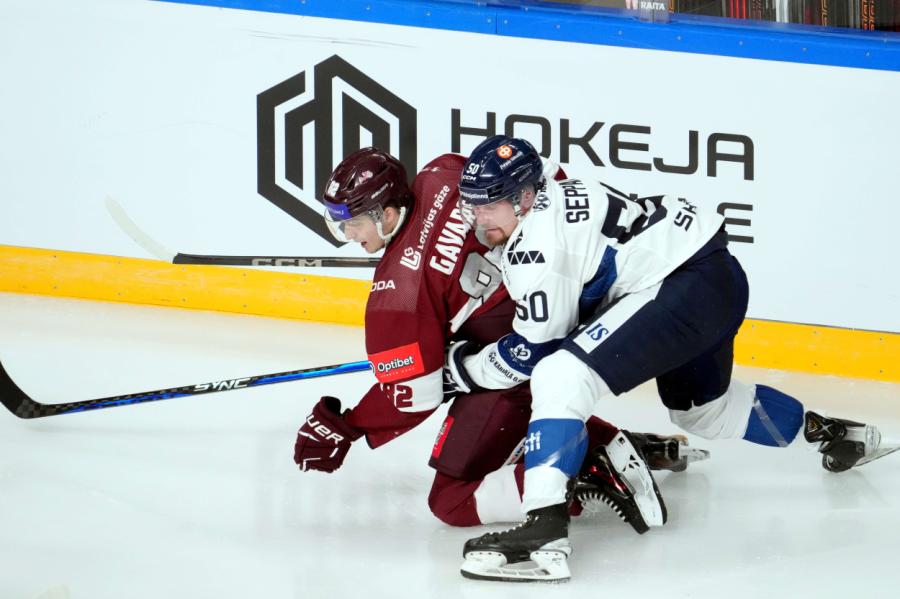 Latvijas hokejistiem zaudējums pārbaudes spēlē ar Somiju