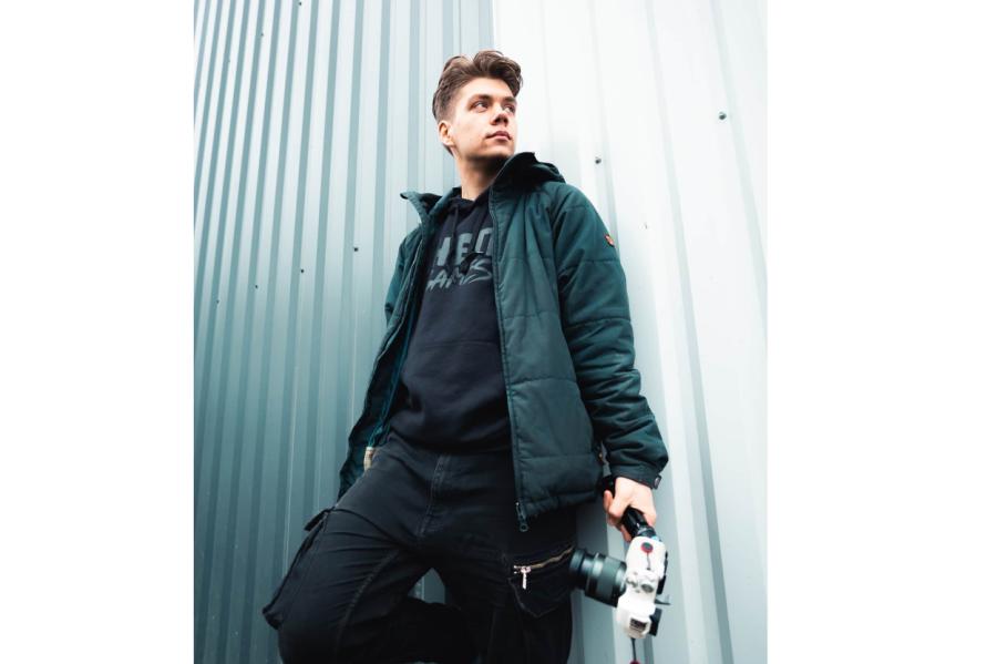 Dažās dienās var saņemt tikpat, cik ar programmētāja algu mēnesī (+VIDEO)