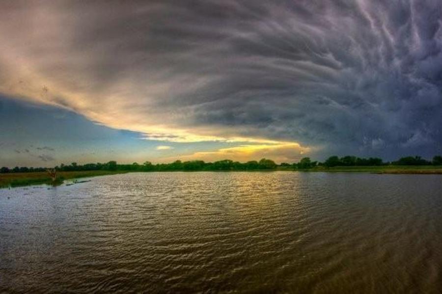 Pēc rekordsilta brīvdienu sākuma Lieldienas nāks ar lietu un pērkonu