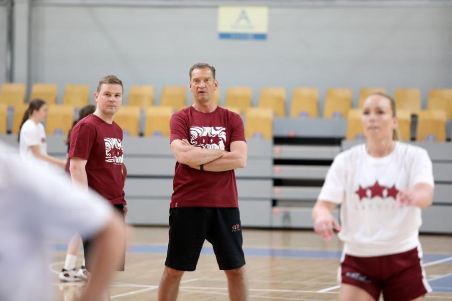 Par Latvijas sieviešu basketbola izlases galveno treneri kļūst Rožlapa
