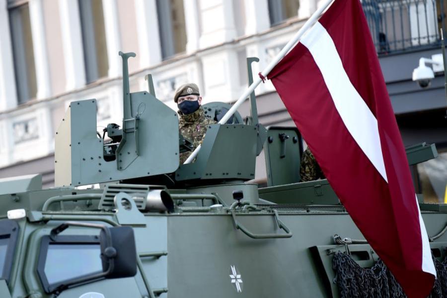 Neatkarības atjaunošanas gadadienas militārā parāde šogad notiks Talsos