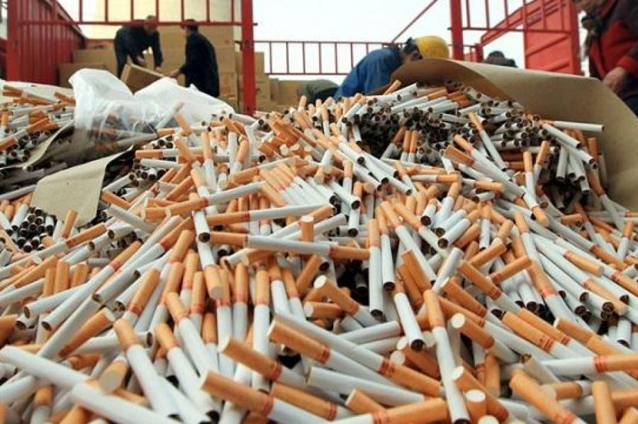 Indrā Latvijas pilsoņu automašīnās atrod 880 000 kontrabandas cigarešu