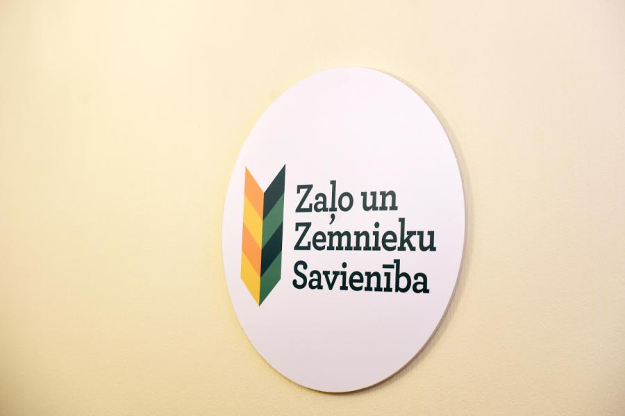 "Pret migrantiem, kuri pārkāpj likumu, nav pieļaujama nekāda tolerance"