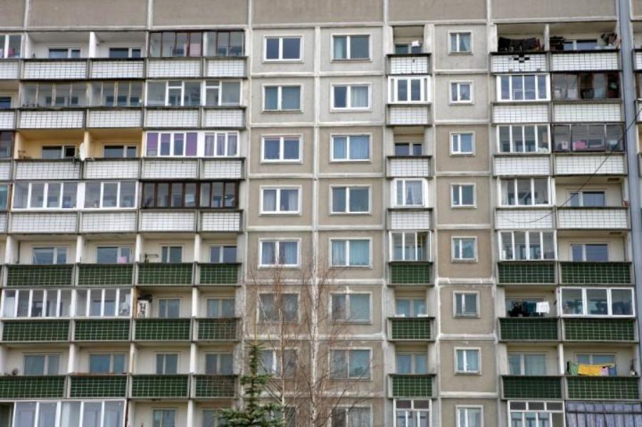 Budžeta komisija atbalsta principu "parāds seko dzīvoklim"