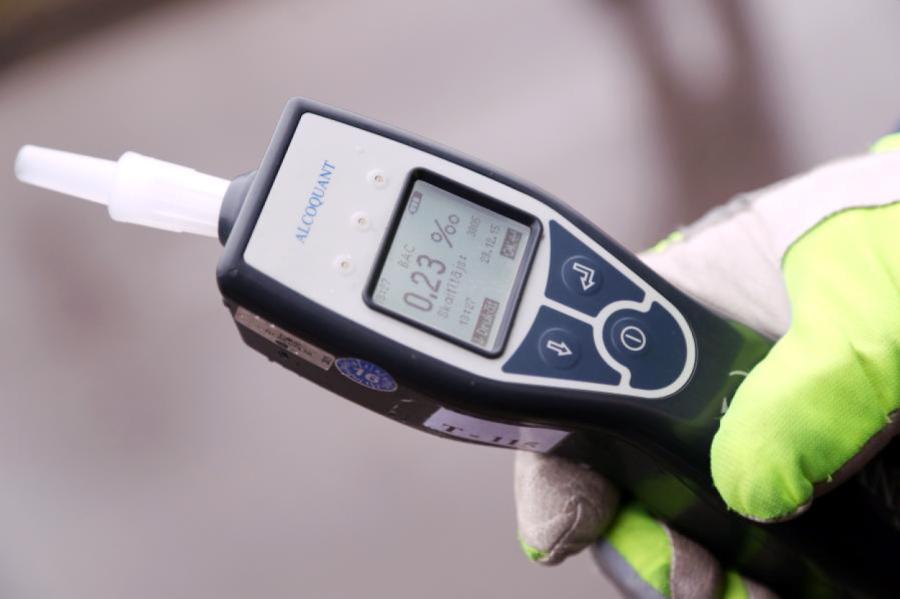 Aizvadītajā diennaktī pieķerti vairāki dzērājšoferi