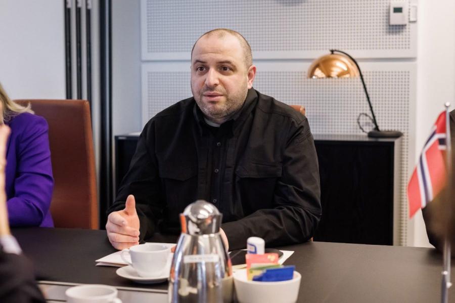 Stambulā notiek Ukrainas, Turcijas un ASV tikšanās
