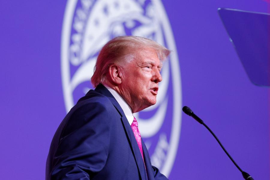 Eksperts: Trampa vēlme tikties ar Putinu liecina, ka ASV gatava miera sarunām