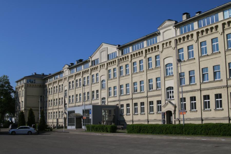 Krievijas pensionārs pārsūdzējis viņam piespriesto cietumsodu par spiegošanu